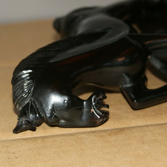 Hand carved wooden figure horse animal figurine - Picture 5 of 8